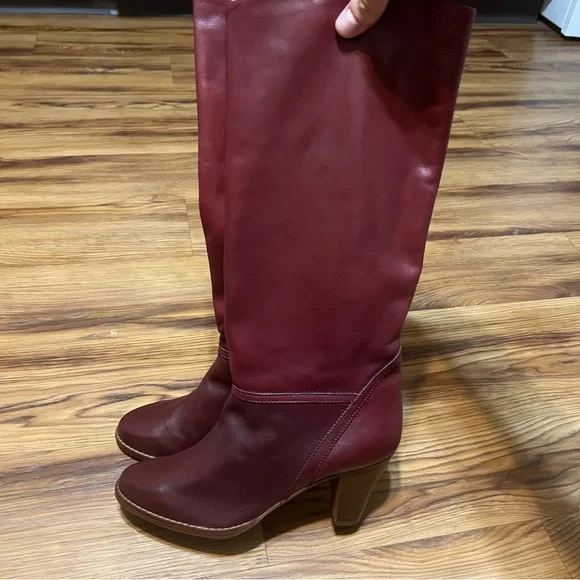 Vintage Leather Cone Heel Knee High Boots Wood Stack Heel Thom McAn Red 10B - Picture 1 of 10